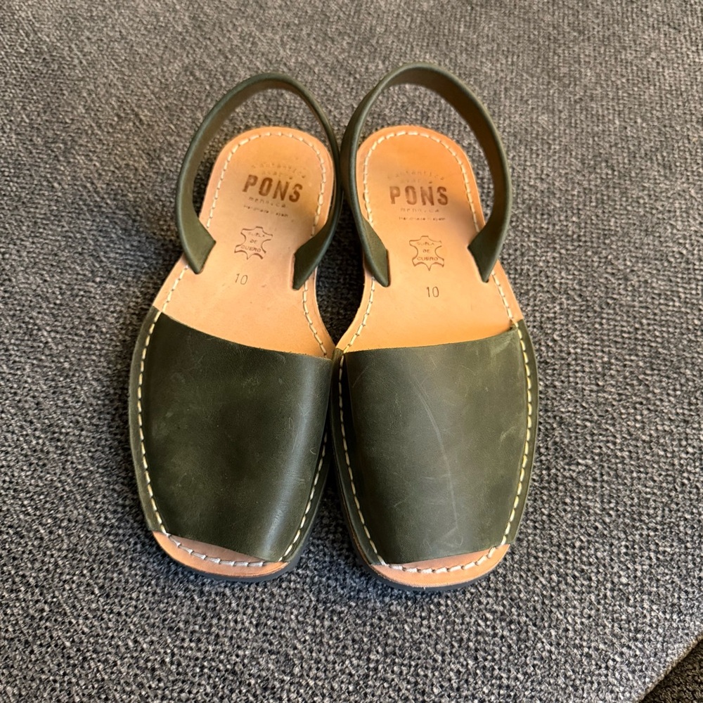 Pons Olive Green Leather Sandals